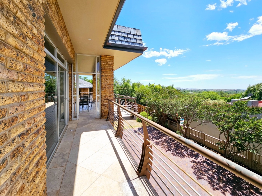 8 Bedroom Property for Sale in Waverley Free State